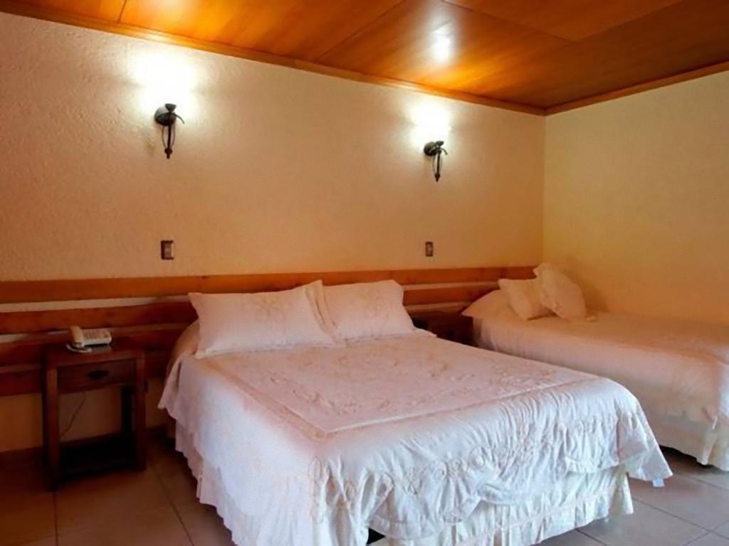 Hotel Puku Vai Hanga Roa Room photo