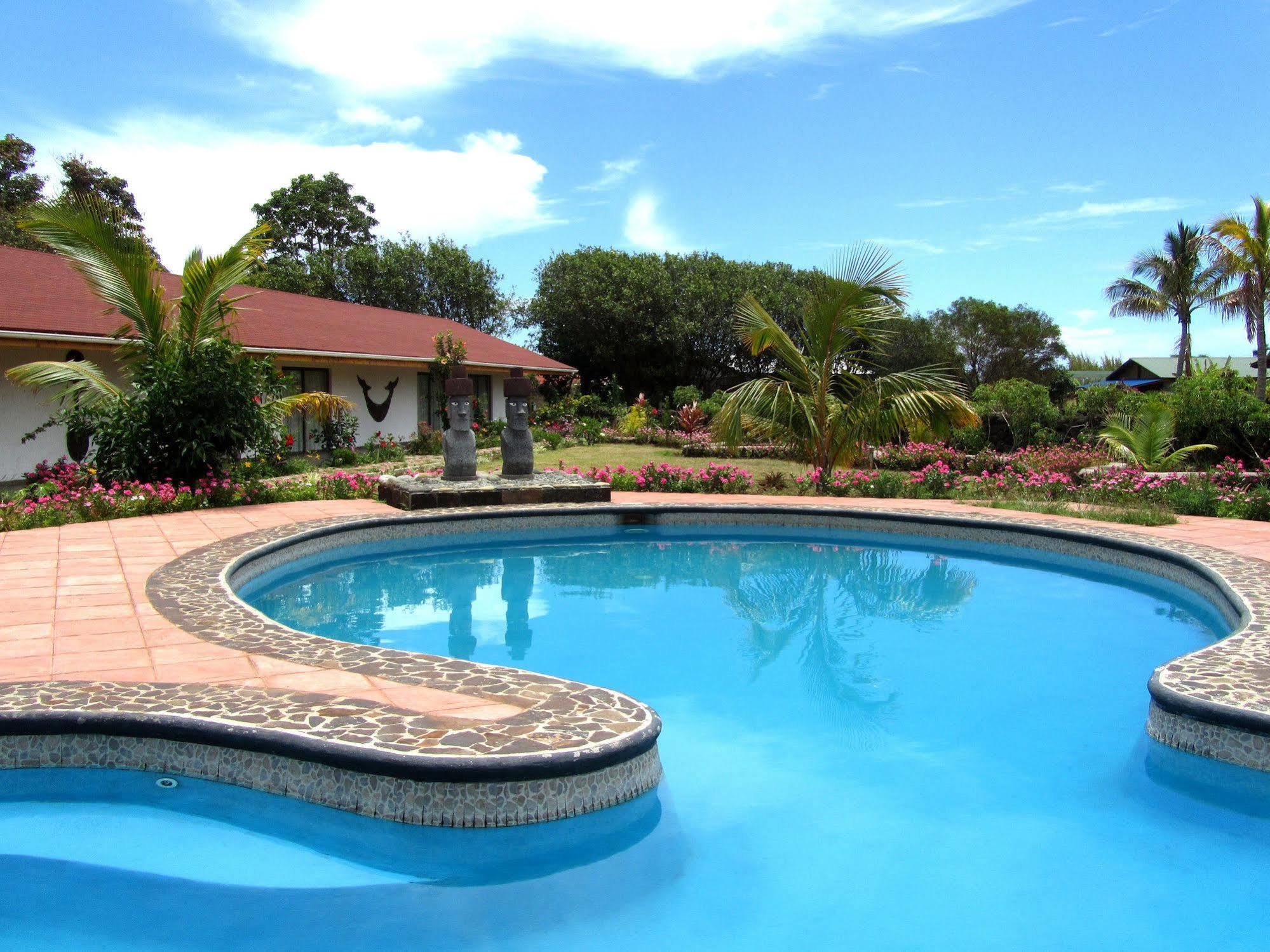 Hotel Puku Vai Hanga Roa Exterior photo